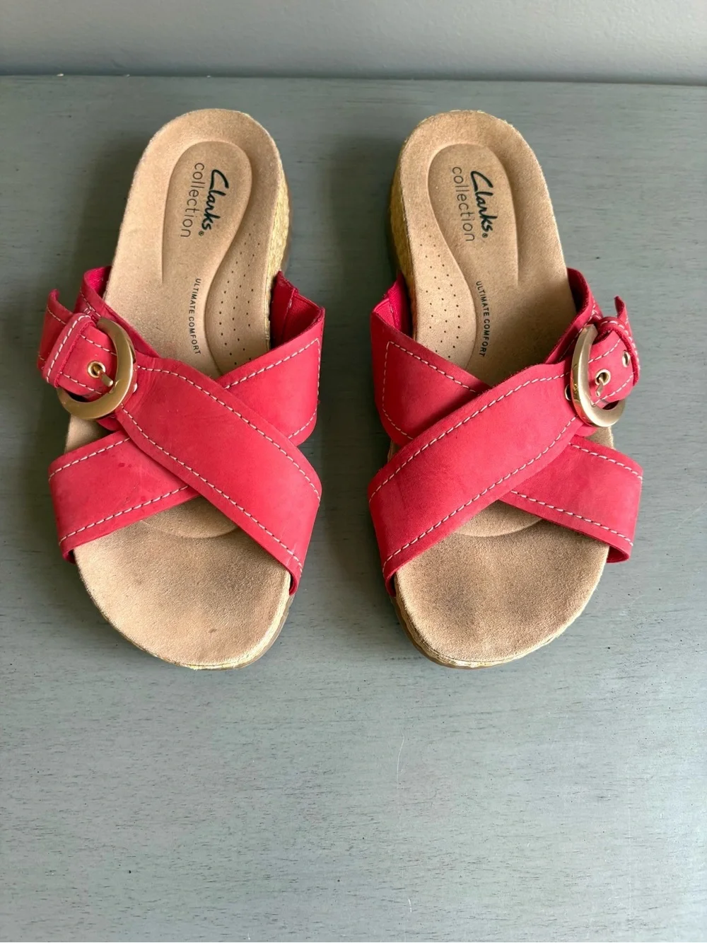 Clarks Collection Reileigh May Nubuck Red Crisscross Slide Buckle Sandal Sz 7.5